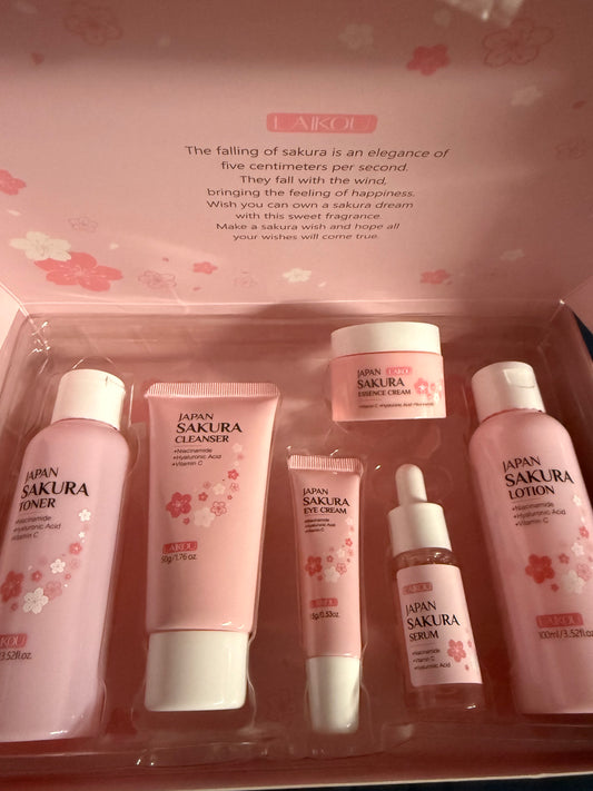 Japan Sakura Skincare Set